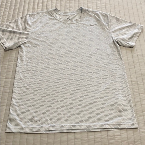 Nike Sri-fit gray short sleeves shirt size medium - Picture 1 of 8